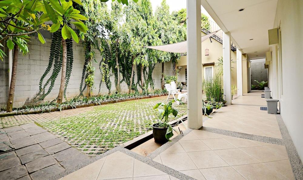 Zen Rooms Mampang Prapatan Jakarta Bagian luar foto